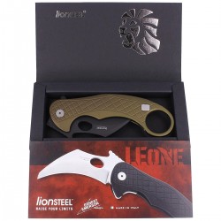 Nóż LionSteel L.E.One Karambit Green Aluminium, Chemical Black MagnaCut by Emerson Design (LE1 A GB)